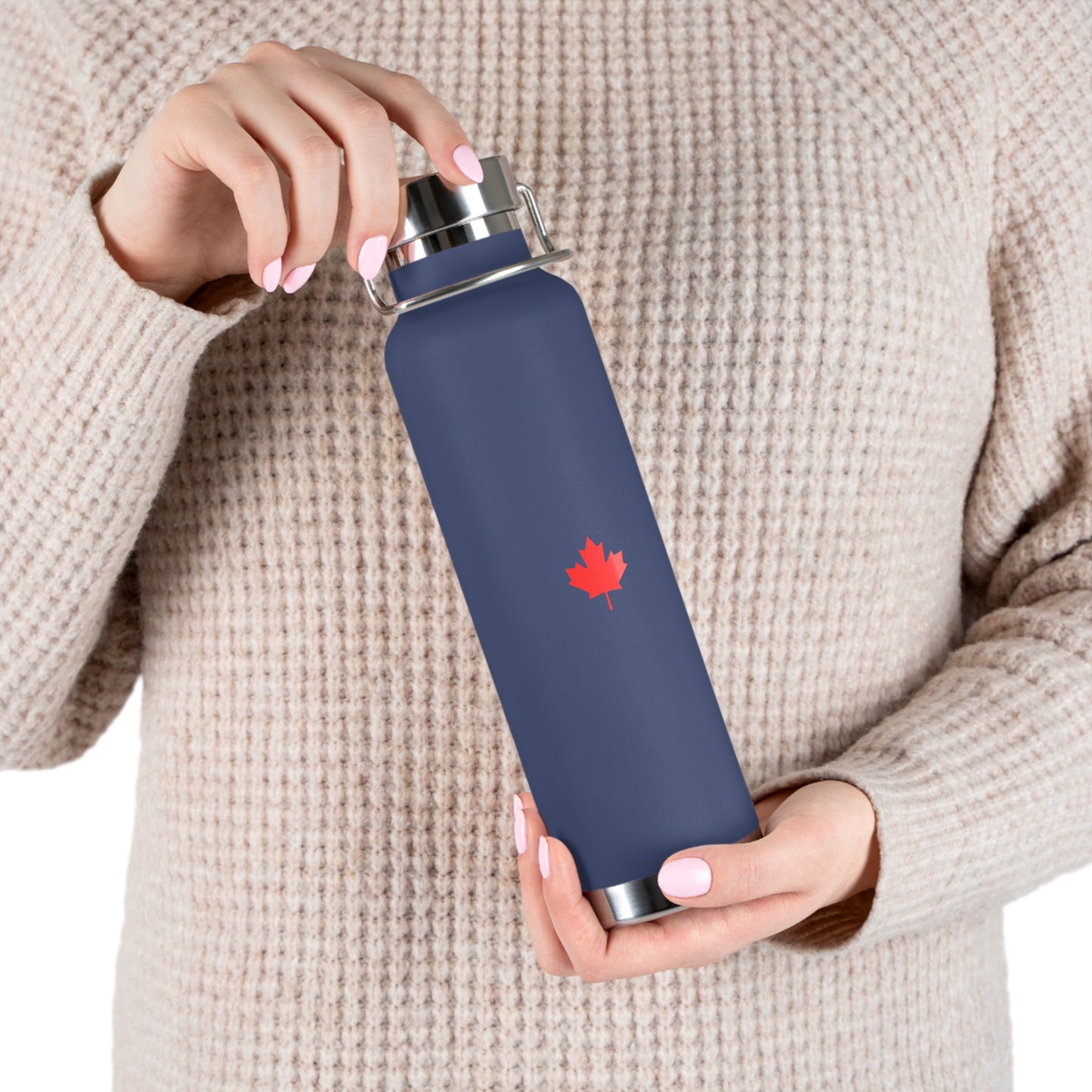 Copper Vacuum Insulated Bottle, 22oz, Canadian Maple Leaf